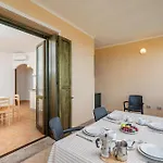 Residenza Le Farfalle Tergu